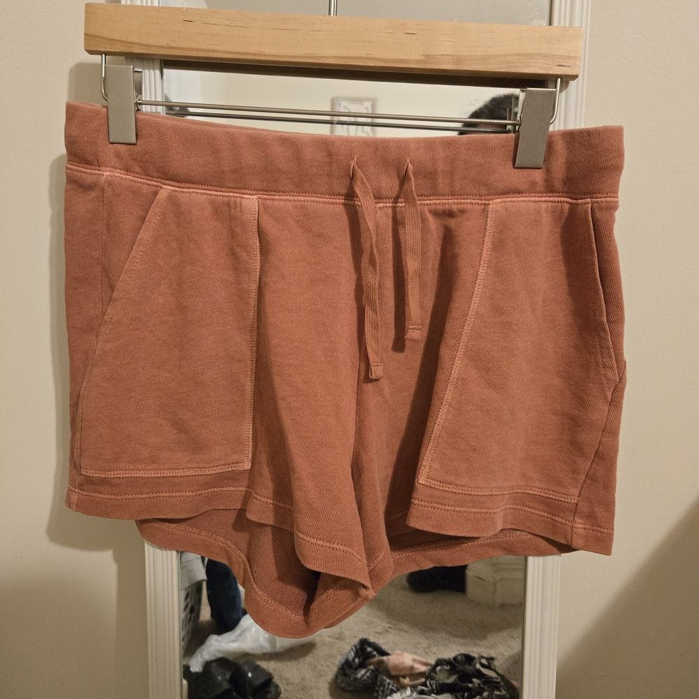 Old Navy Women's Athletic Shorts in Rust